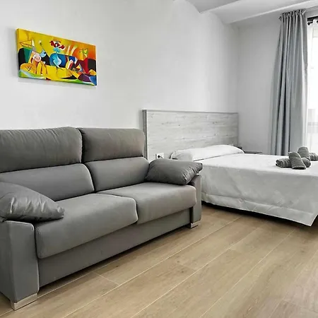 Apartment A H Picasso *